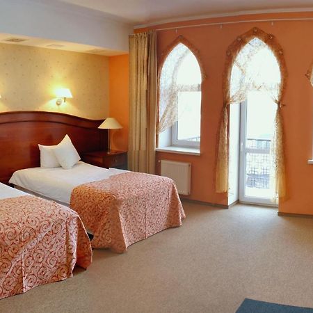 Premier Hotel Shafran Sumy Bagian luar foto