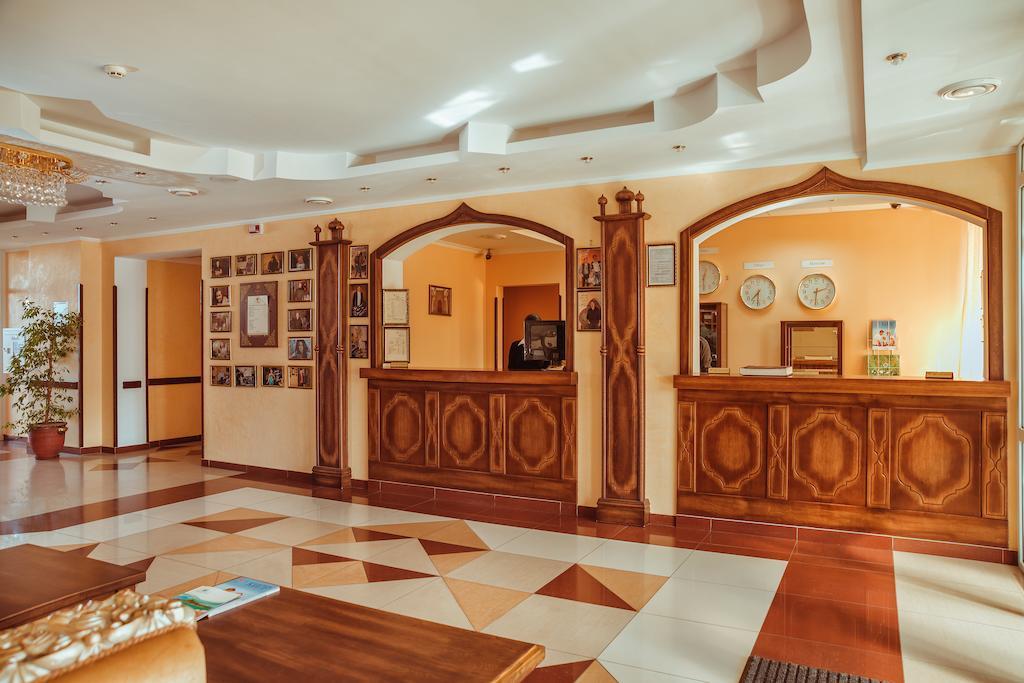 Premier Hotel Shafran Sumy Bagian luar foto