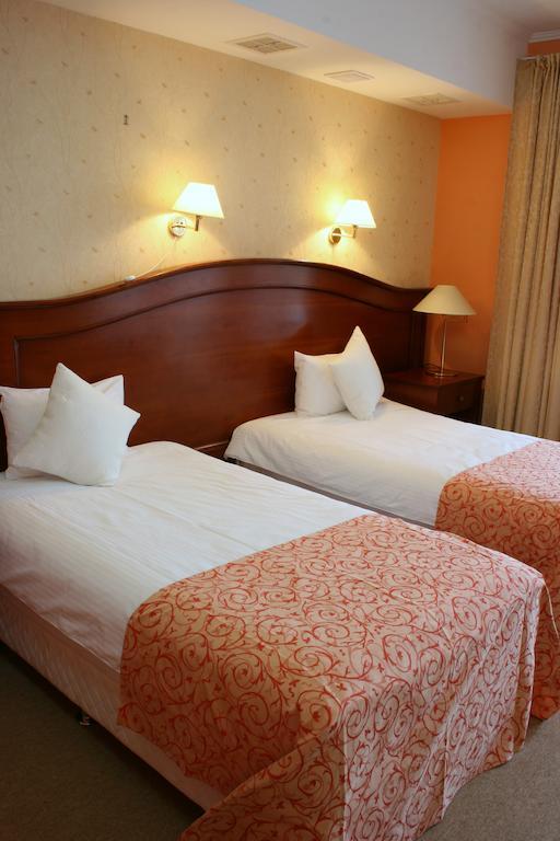 Premier Hotel Shafran Sumy Ruang foto