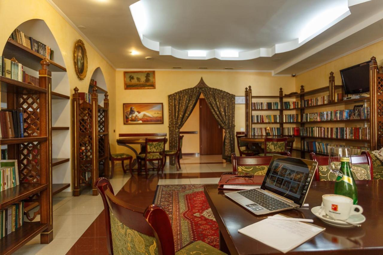 Premier Hotel Shafran Sumy Bagian luar foto